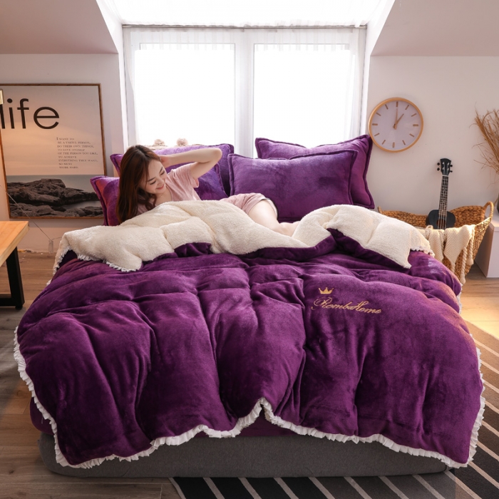 91家纺网 家纺一手货源 找家纺 简爱家纺 2025新款法莱绒羊羔绒四件套 回忆-深紫