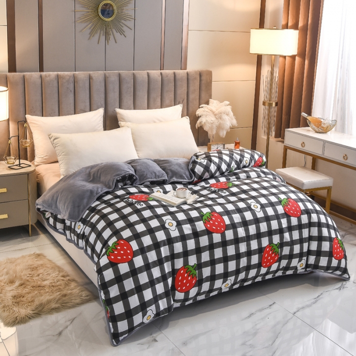 91家纺网 家纺一手货源 找家纺 琪琪阁 2021新款全棉+牛奶绒单被套温馨草莓