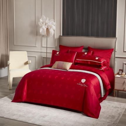 91家纺网 家纺一手货源 找家纺 玖玖爱家纺2021新款160支贡缎提花里料贡缎磨毛 华尔兹红