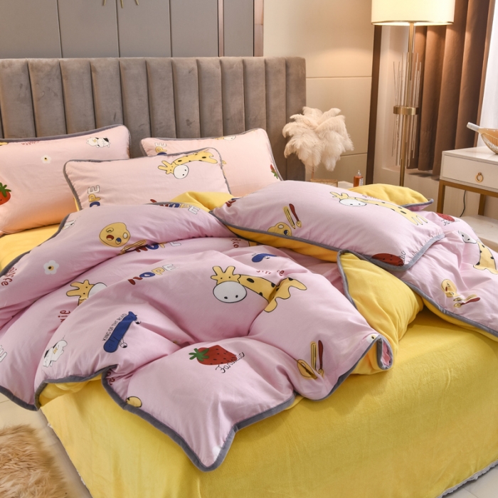 91家纺网 家纺一手货源 找家纺 琪琪阁 2021新款全棉+牛奶绒四件套开心小鹿-粉