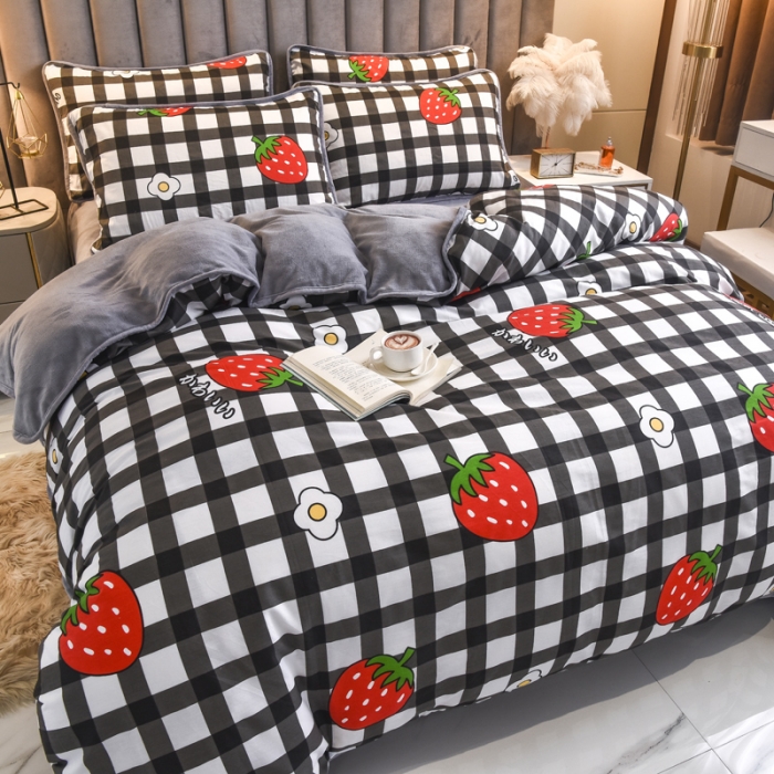 91家纺网 家纺一手货源 找家纺 琪琪阁 2021新款全棉+牛奶绒四件套温馨草莓