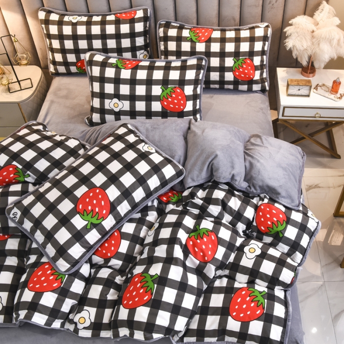 91家纺网 家纺一手货源 找家纺 琪琪阁 2021新款全棉+牛奶绒四件套温馨草莓