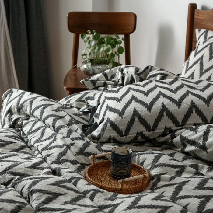 91家纺网 家纺一手货源 找家纺 安莱生活2021新款双层纱海澜大提花蝴蝶结工艺款四件套海澜黑