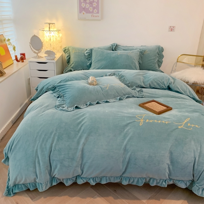 91家纺网 家纺一手货源 找家纺 上尚居 2021新款加厚韩版水晶绒宝宝绒四件套 艾丽丝豆绿