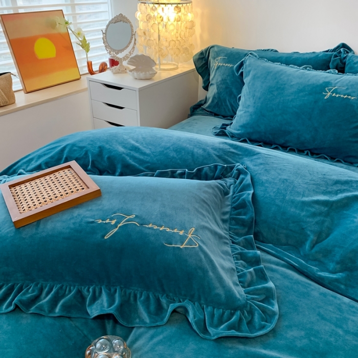 91家纺网 家纺一手货源 找家纺 上尚居 2021新款加厚韩版水晶绒宝宝绒四件套 艾丽丝深绿