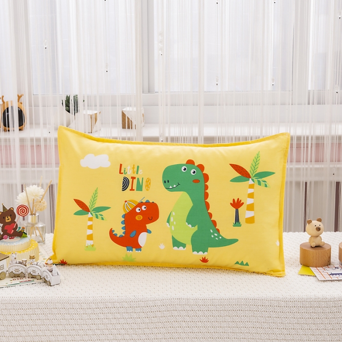 91家纺网 家纺一手货源 找家纺 吉咪兔家纺 2022新款13372纯棉卡通定位枕套恐龙兄弟黄