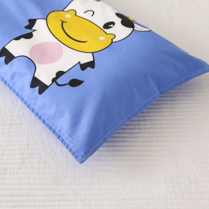 91家纺网 家纺一手货源 找家纺 吉咪兔家纺 2022新款13372纯棉卡通定位枕套 快乐牛牛