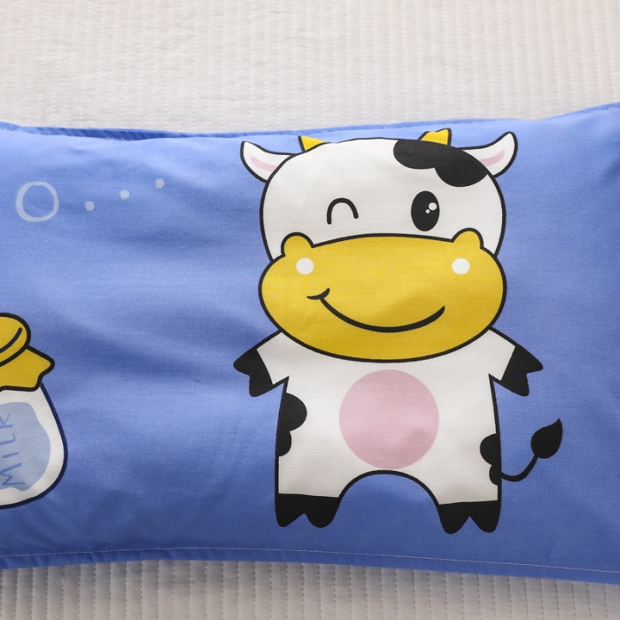 91家纺网 家纺一手货源 找家纺 吉咪兔家纺 2022新款13372纯棉卡通定位枕套 快乐牛牛