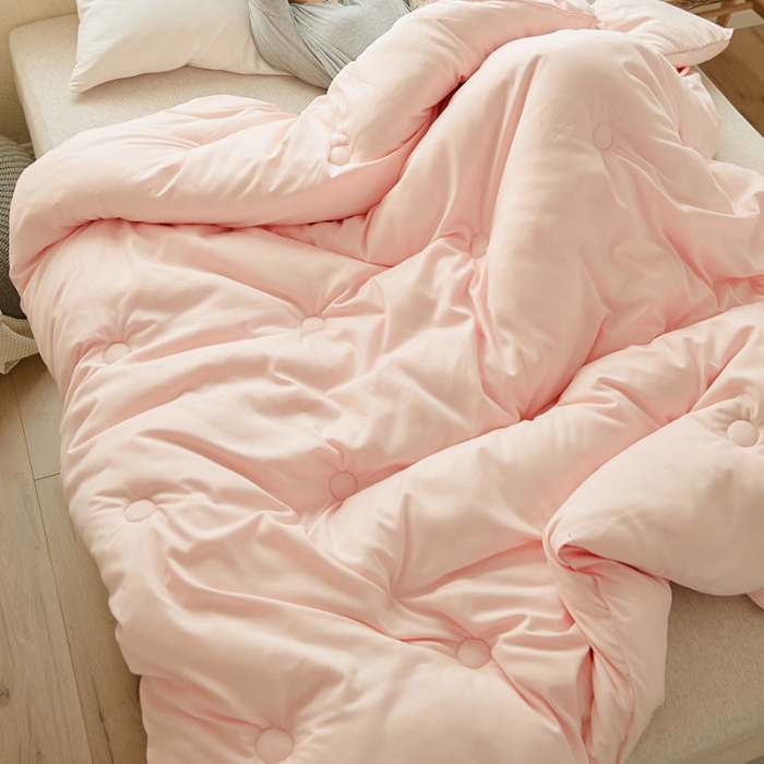 91家纺网 家纺一手货源 找家纺 VIP被业 2021新款云绒棉冬被 玉色