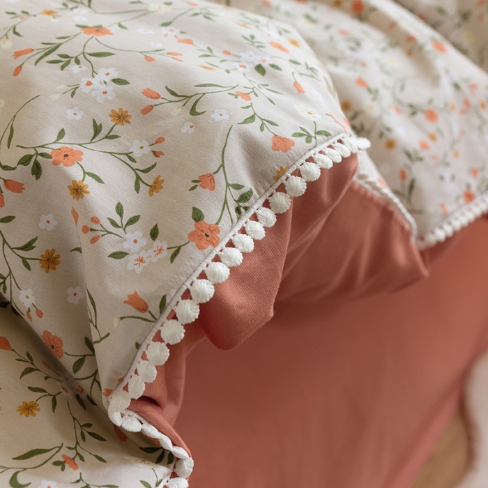 91家纺网 家纺一手货源 找家纺 千朵2021新款13372活性印花花边款四件套 漫天花雨