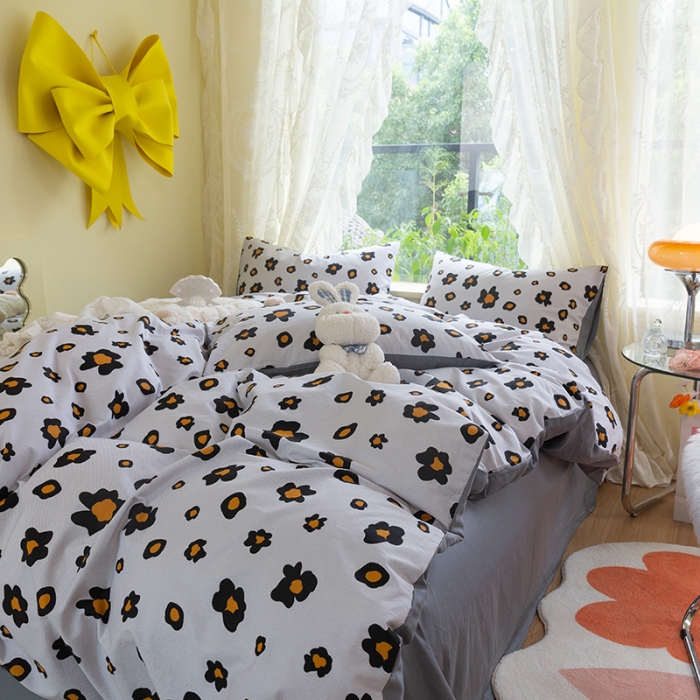 91家纺网 家纺一手货源 找家纺 千朵2021新款13372活性印花款四件套 暖暖