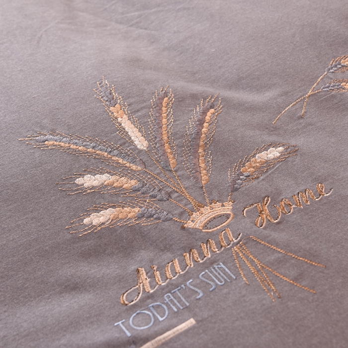 91家纺网 家纺一手货源 找家纺 百花王2021新款全棉绣花四件套 时尚深灰色