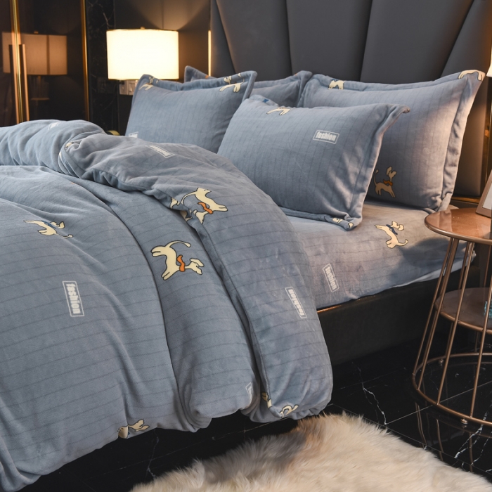 91家纺网 家纺一手货源 找家纺 锦罗绣 2021新款牛奶绒印花四件套 史努比