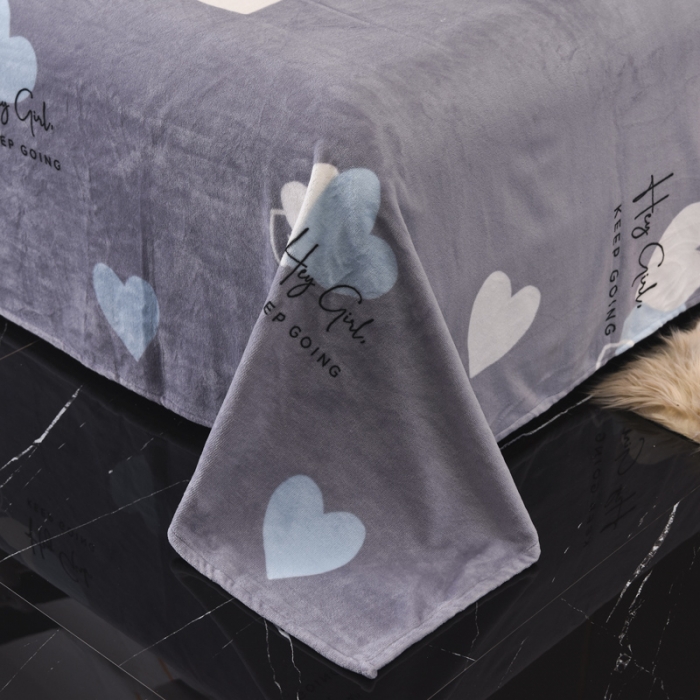 91家纺网 家纺一手货源 找家纺 锦罗绣 2021新款牛奶绒印花单品床单 爱心-灰