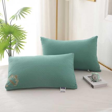 91家纺网 家纺一手货源 找家纺 皇冠之家 绗绣艾草美肤枕48*74一只 淡湖绿