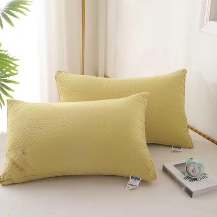 91家纺网 家纺一手货源 找家纺 （总）皇冠之家 新款绗绣艾草枕芯48*74一只皇冠羽丝枕