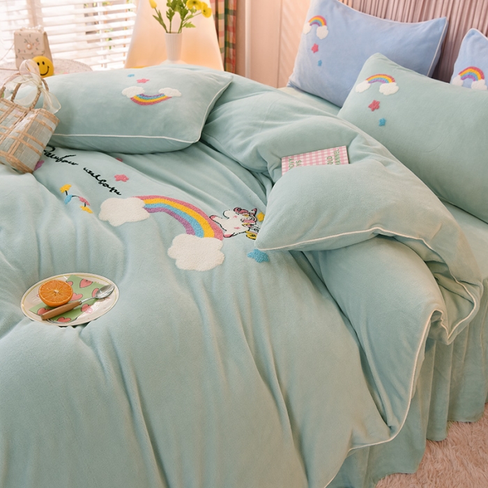 91家纺网 家纺一手货源 找家纺 包小包2023新款独角兽法莱绒牛奶绒三拼四件套冰湖蓝