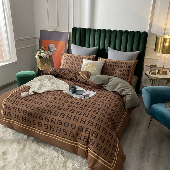 91家纺网 家纺一手货源 找家纺 爱一个家 2023新款贡棉数码印花大版花四件套 芬迪咖