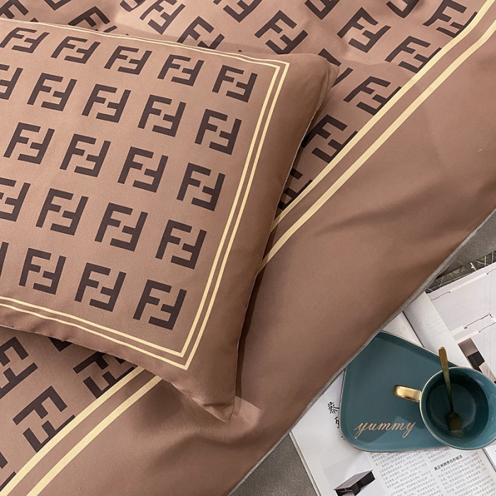 91家纺网 家纺一手货源 找家纺 爱一个家 2023新款贡棉数码印花大版花四件套 芬迪咖