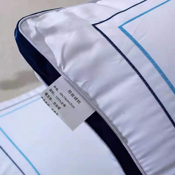 91家纺网 家纺一手货源 找家纺 新丽佳家纺2021全棉立体羽丝绒枕头枕芯立体蓝边1200克