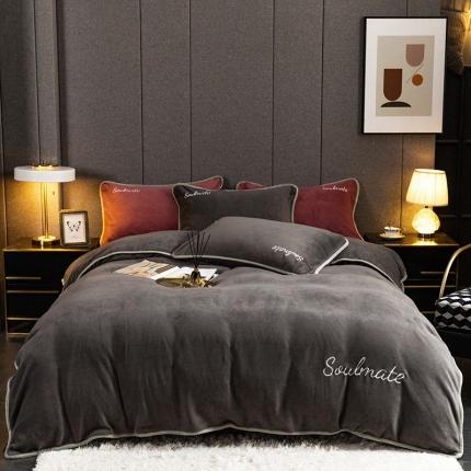 91家纺网 家纺一手货源 找家纺 许林 2025经典爆款刺绣牛奶绒法莱绒四件套 火山灰