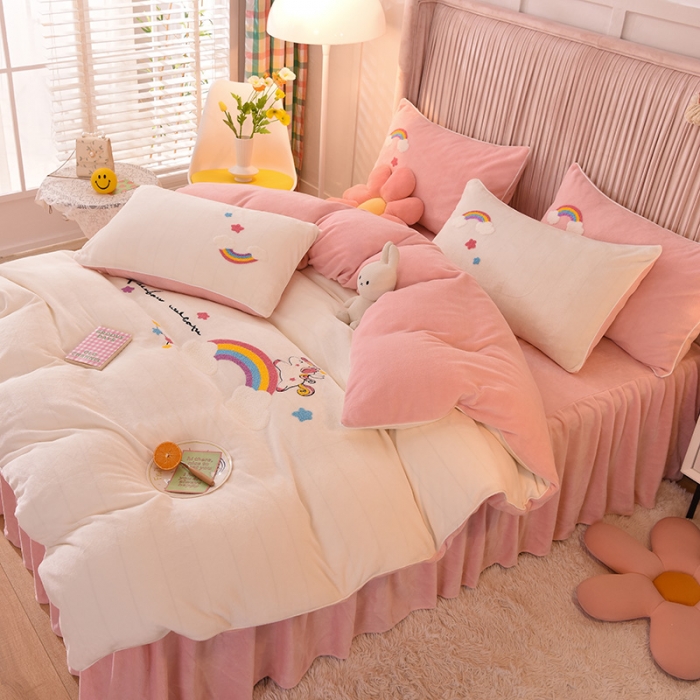 91家纺网 家纺一手货源 找家纺 （总）包小包2023新款独角兽高克重法莱绒牛奶绒三拼四件套