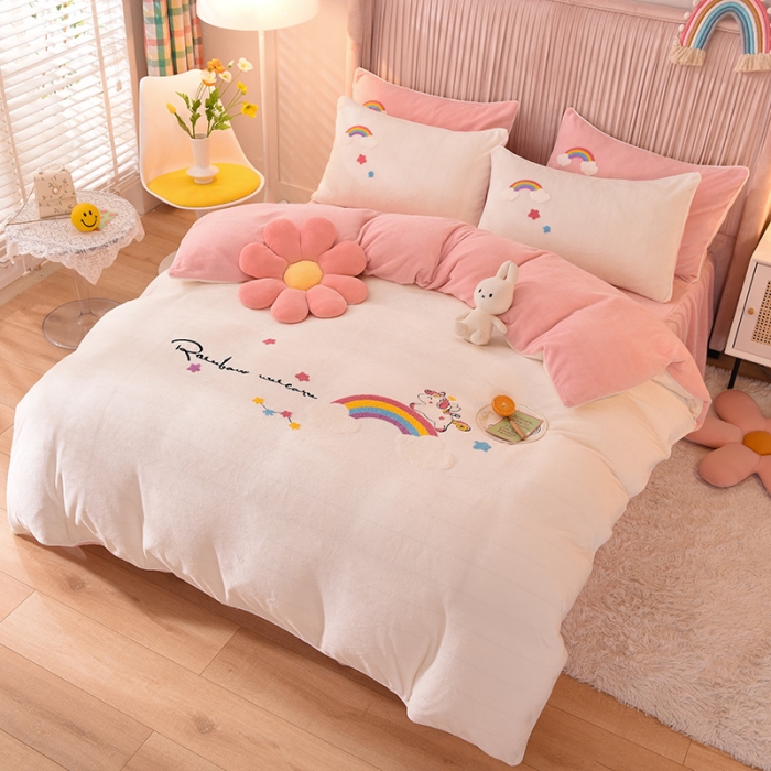 91家纺网 家纺一手货源 找家纺 （总）包小包2023新款独角兽高克重法莱绒牛奶绒三拼四件套