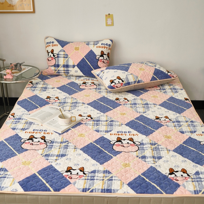 91家纺网 家纺一手货源 找家纺 美优兰 2021新品加厚牛奶绒床垫床护垫床盖三件套可爱小牛