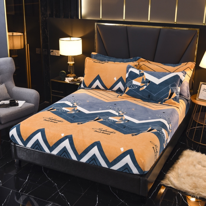 91家纺网 家纺一手货源 找家纺 锦罗绣 2021新款牛奶绒印花单品床笠奔腾鹿