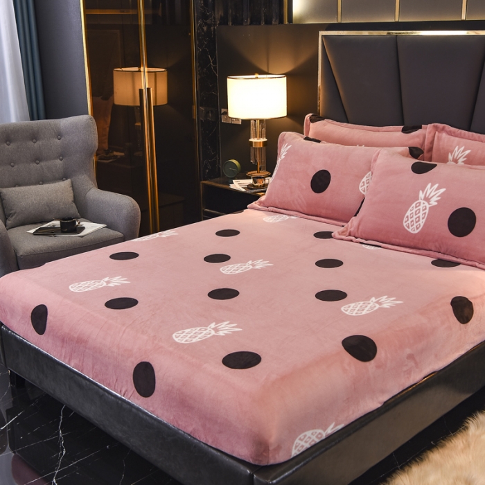 91家纺网 家纺一手货源 找家纺 锦罗绣 2021新款牛奶绒印花单品床笠菠萝