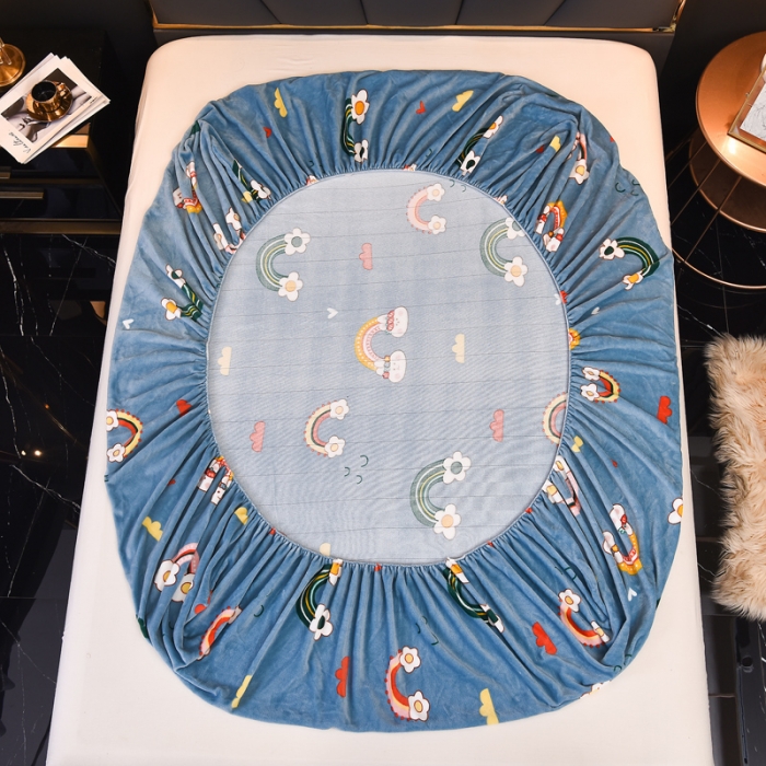 91家纺网 家纺一手货源 找家纺 锦罗绣 2021新款牛奶绒印花单品床笠彩虹