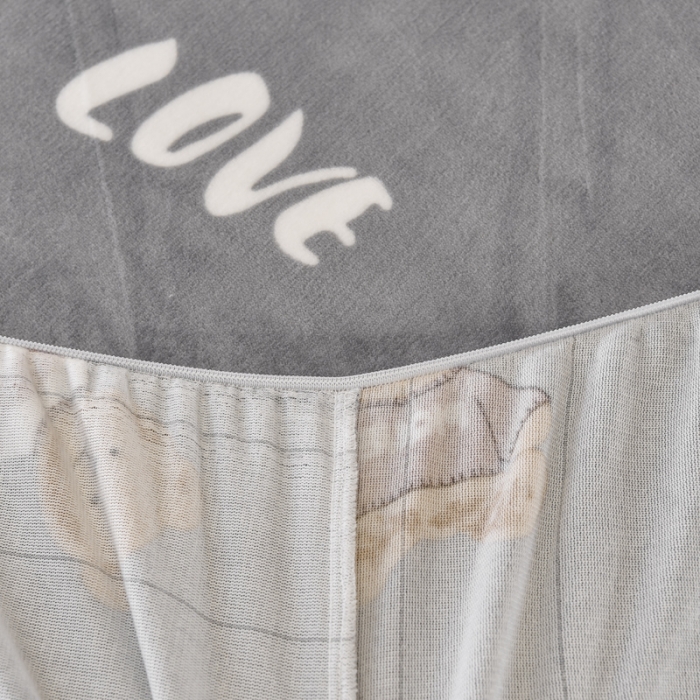 91家纺网 家纺一手货源 找家纺 锦罗绣 2021新款牛奶绒印花单品床笠灰底小熊