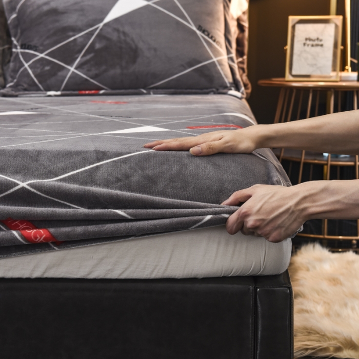 91家纺网 家纺一手货源 找家纺 锦罗绣 2021新款牛奶绒印花单品床笠几何梦想