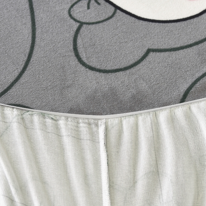 91家纺网 家纺一手货源 找家纺 锦罗绣 2021新款牛奶绒印花单品床笠趴趴熊