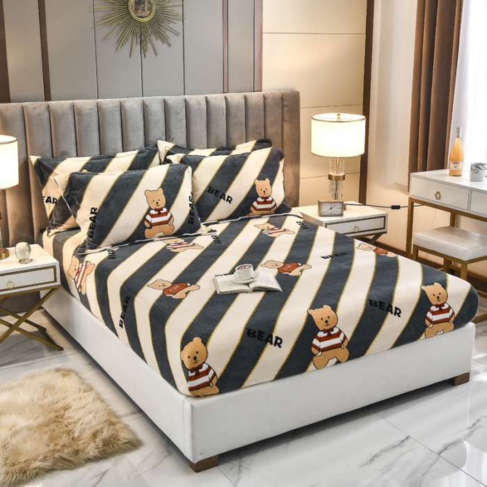 91家纺网 家纺一手货源 找家纺 锦罗绣 2021新款牛奶绒印花单品床笠熊宝宝