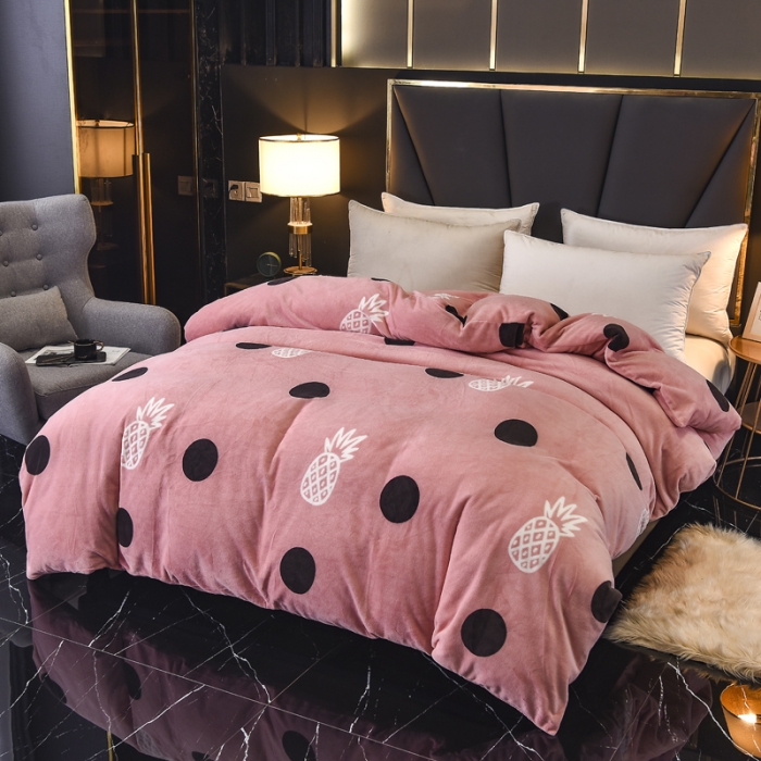 91家纺网 家纺一手货源 找家纺 锦罗绣 2021新款牛奶绒印花单品被套菠萝