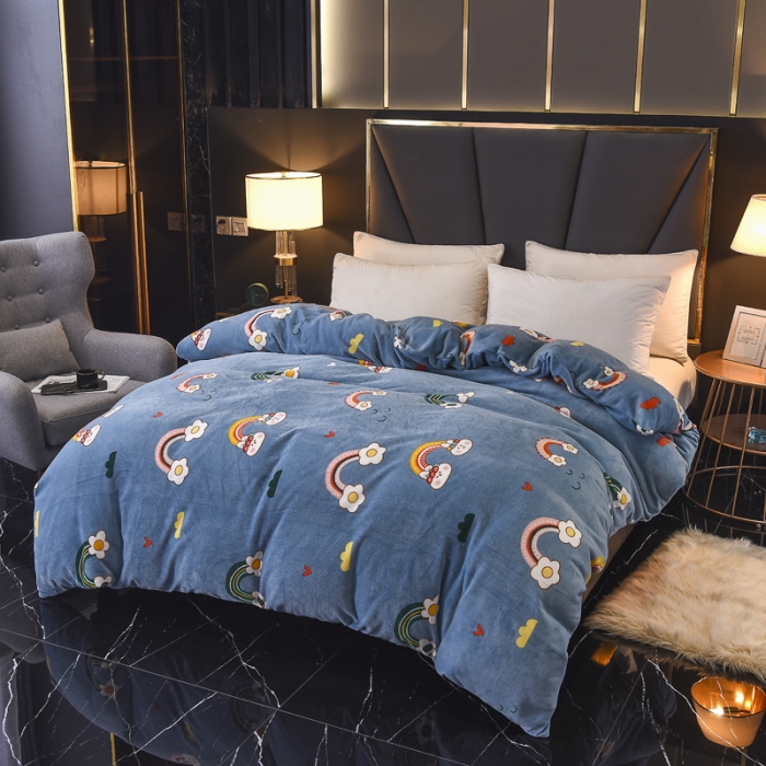 91家纺网 家纺一手货源 找家纺 锦罗绣 2021新款牛奶绒印花单品被套彩虹