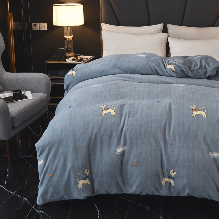 91家纺网 家纺一手货源 找家纺 锦罗绣 2021新款牛奶绒印花单品被套史努比