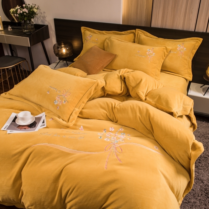 91家纺网 家纺一手货源 找家纺 绒博士 220g法莱牛奶水晶金貂魔法四件套-倾城之恋柠檬黄