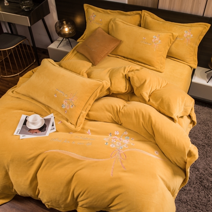 91家纺网 家纺一手货源 找家纺 绒博士 220g法莱牛奶水晶金貂魔法四件套-倾城之恋柠檬黄