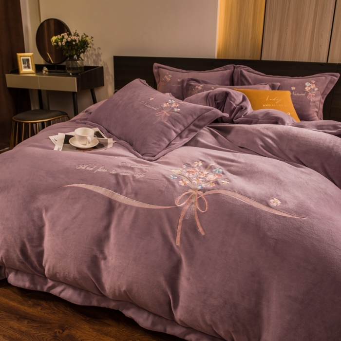 91家纺网 家纺一手货源 找家纺 绒博士 220g法莱牛奶水晶金貂魔法四件套-倾城之恋 香芋紫