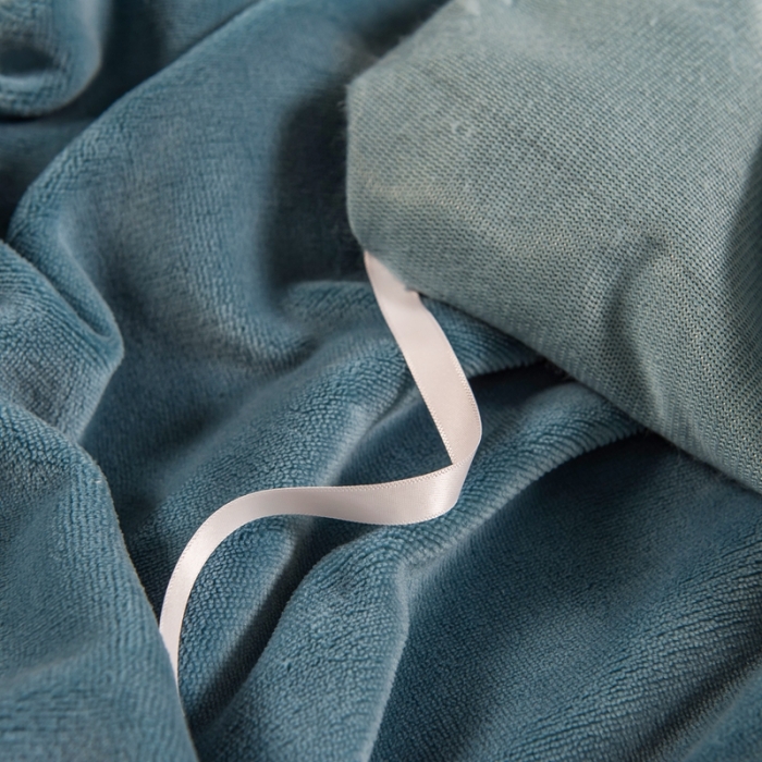 91家纺网 家纺一手货源 找家纺 绒博士 220g法莱牛奶水晶金貂魔法四件套-倾城之恋 青兰绿