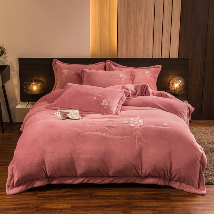 91家纺网 家纺一手货源 找家纺 220g博士法莱牛奶水晶金貂宝宝贝贝魔法四件套倾城之恋豆沙