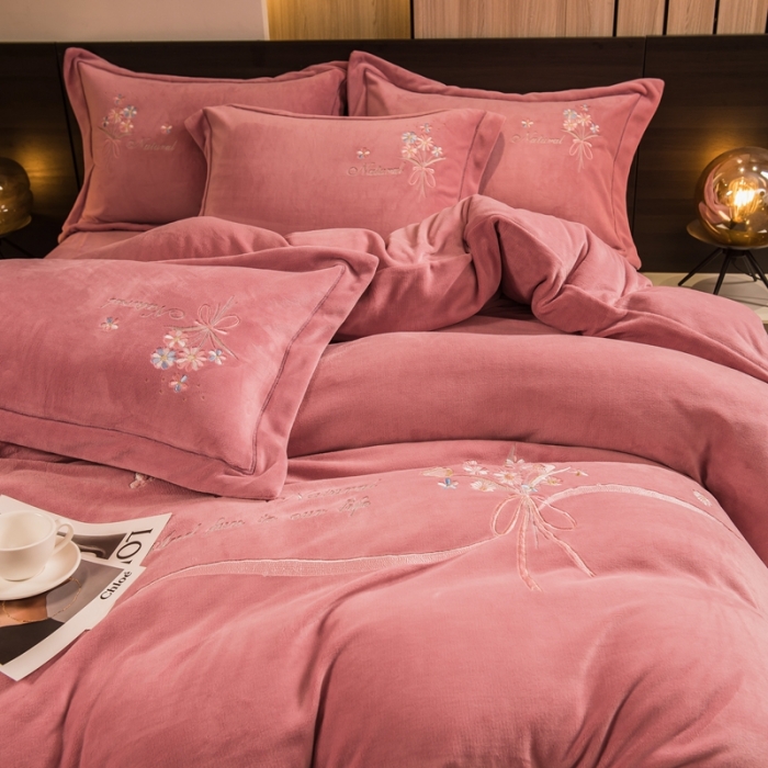 91家纺网 家纺一手货源 找家纺 220g博士法莱牛奶水晶金貂宝宝贝贝魔法四件套倾城之恋豆沙