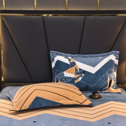 91家纺网 家纺一手货源 找家纺 锦罗绣 2021新款牛奶绒印花单品枕套一对奔腾鹿