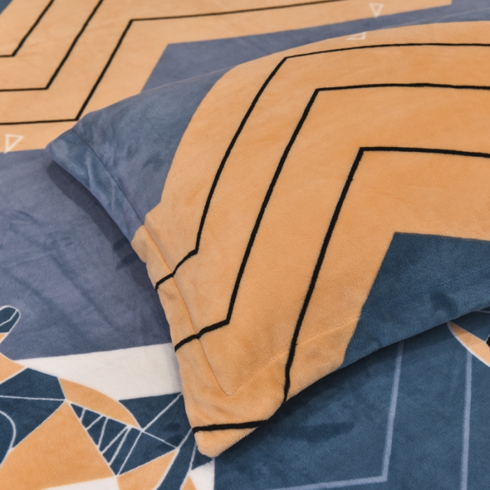 91家纺网 家纺一手货源 找家纺 锦罗绣 2021新款牛奶绒印花单品枕套一对奔腾鹿