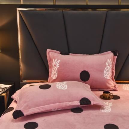 91家纺网 家纺一手货源 找家纺 锦罗绣 2021新款牛奶绒印花单品枕套一对菠萝