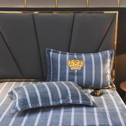 91家纺网 家纺一手货源 找家纺 锦罗绣 2021新款牛奶绒印花单品枕套一对皇冠