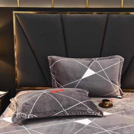 锦罗绣 2021新款牛奶绒印花单品枕套一对几何梦想