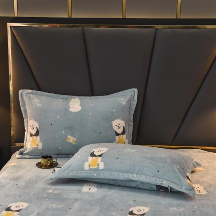 锦罗绣 2021新款牛奶绒印花单品枕套一对绒球